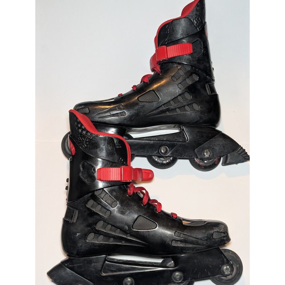 Rollerblade Macroblade Inline Skates Men’s Size 12 Black Red w/ Bag Guards